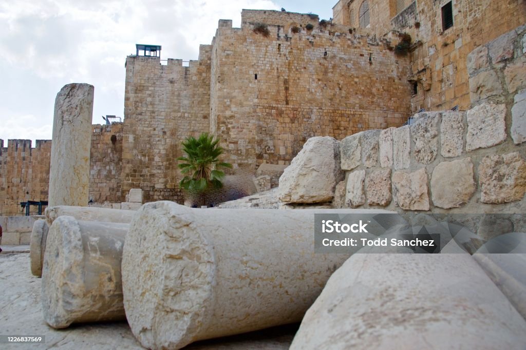 front view of old Jerusalems ruins at the temple mount with old marble fallen walls ruins and fallen stones at Jerusalem's front gate to the old city. Jerusalem Stock Photo