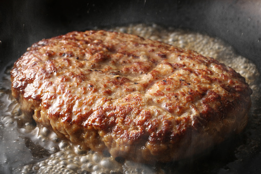 Hamburger, hamburger set meal, close-up, up, sizzle, ground meat, meat, steam, black background, hot