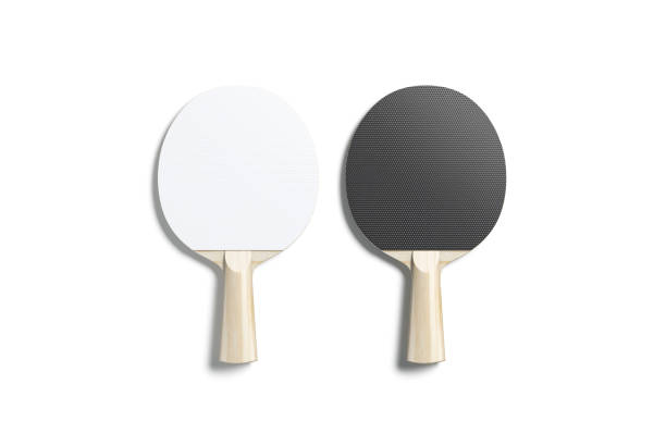 maquette de raquette de tennis de table en bois blanc noir et blanc, isolée - table tennis table tennis racket racket sport ball photos et images de collection