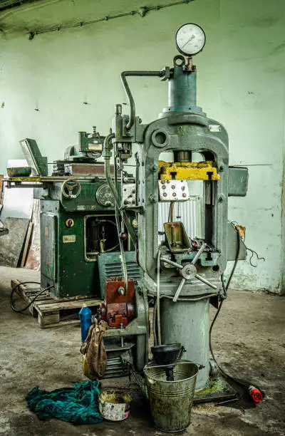 Photo of old molding machine in ironworks factory