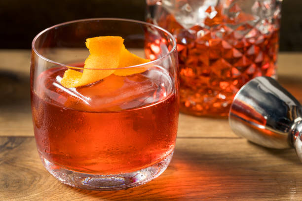 istock Refreshing Boozy Gin Negroni Cocktail 1227023314