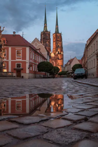 Photo of evening streets and a view of the Wroclaw cathedral