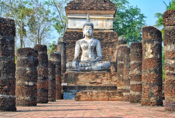 istock Traphang Ngoen Temple in the Sukhothai Historical Park 1227100532