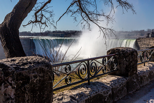 The picturesque Horseshoe Falls is especially pretty when the sun is shining