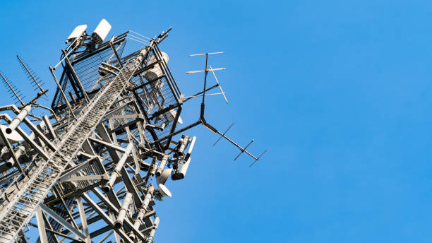 istock Large communications tower shot against a bright blue sky 1227202800