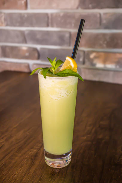 lemon milkshake / lemon frozen