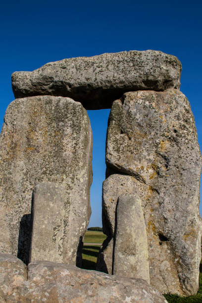 ストーンヘンジ石番号28の顔 英国の巨石の外側の円を構成するより