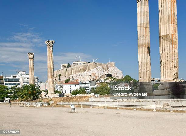 Photo libre de droit de Ruines Du Temple De Zeus À Athènes banque d'images et plus d'images libres de droit de Antique - Antique, Antiquités, Athènes