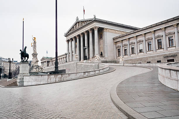 istock Building of Parliament, Vienna, Austria 122724902