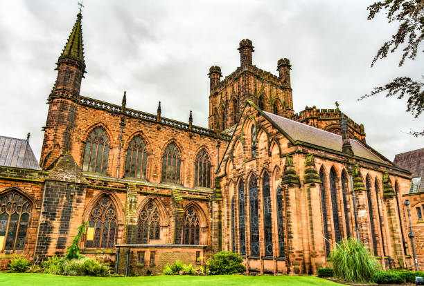 честерский собор в англии, великобритания - chester england church cathedral tower стоковые фото и изображения