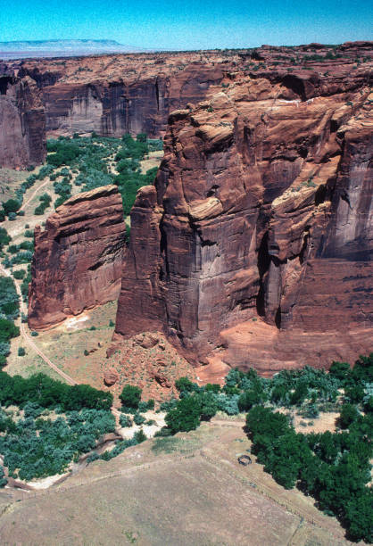 istock Canyon de Chelly NM - Sliding House Overlook Vertical - 1998 1227265098