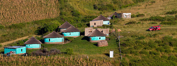alloggiamento rurale in sud africa - south africa africa south african culture african culture foto e immagini stock
