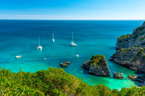 istock ribeira do horse beach 1227327466
