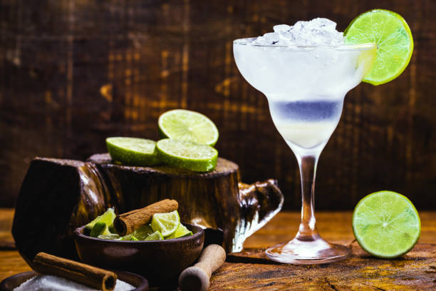 istock Frozen lime and mint margarita in glasses 1227420200