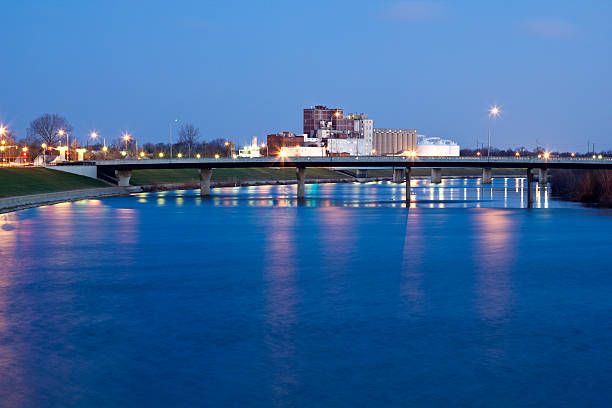 istock Bridge in Indianapolis, Indiana 122752544