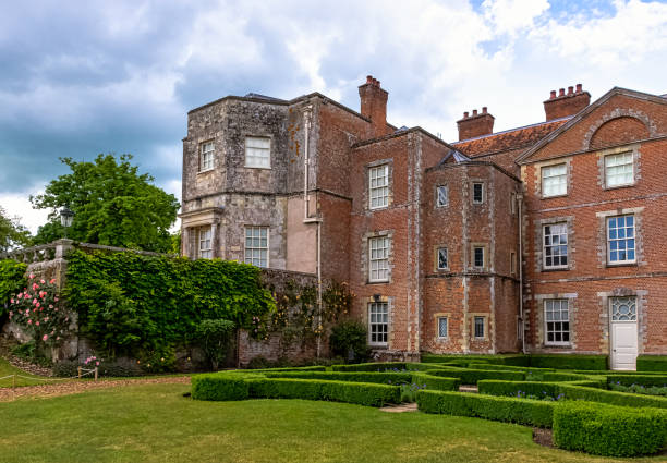 Mottisfont Abbey - a historical priory and country estate in Mottisfont, Hampshire, United Kingdom Mottisfont, Hampshire, United Kingdom - June 9, 2019: Mottisfont Abbey - a historical priory and country estate mottisfont stock pictures, royalty-free photos & images