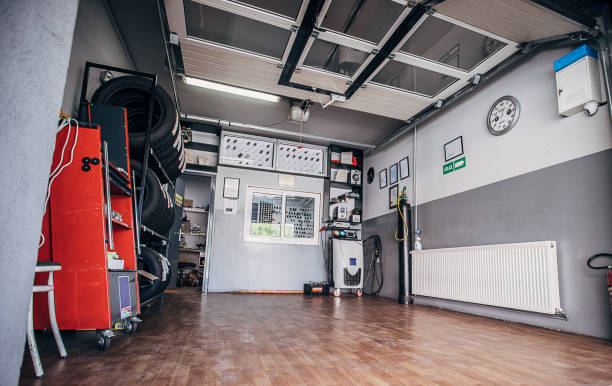 istock Inside of modern auto repair shop 1227651779