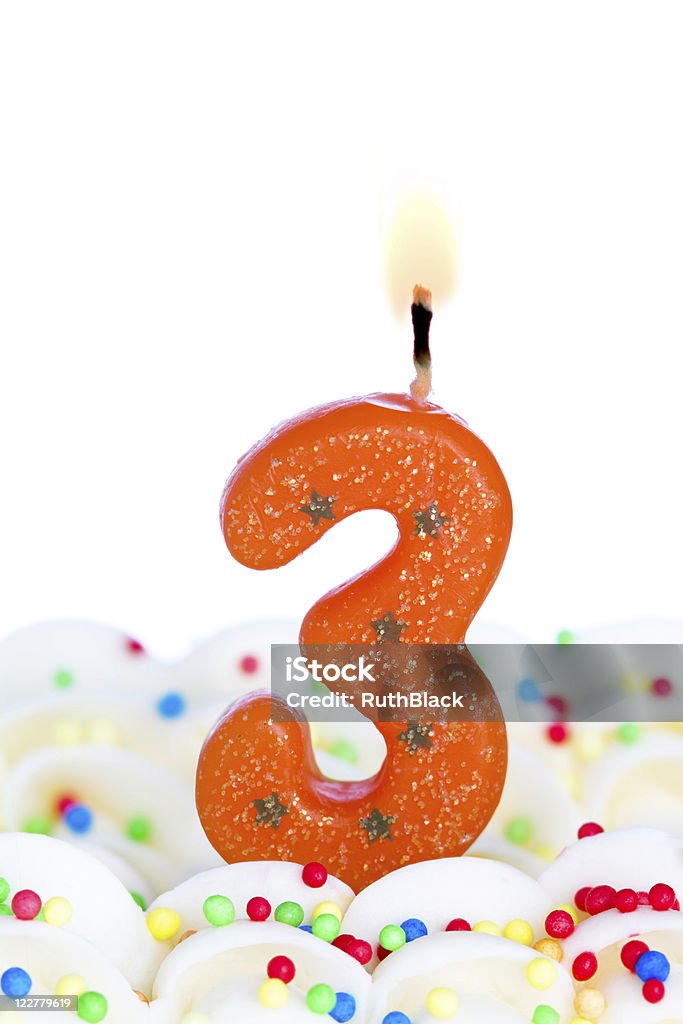 Номер три свеча - Стоковые фото День рождения роялти-фри
