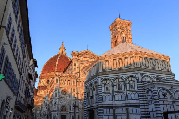 istock Florence Duomo and San Giovanni Baptistery 1228190696