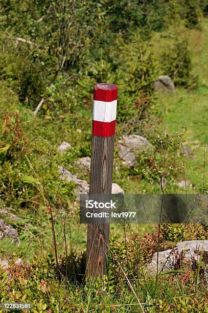 Trail Marker Stock Photo - Download Image Now - Color Image, Footpath, Hiking