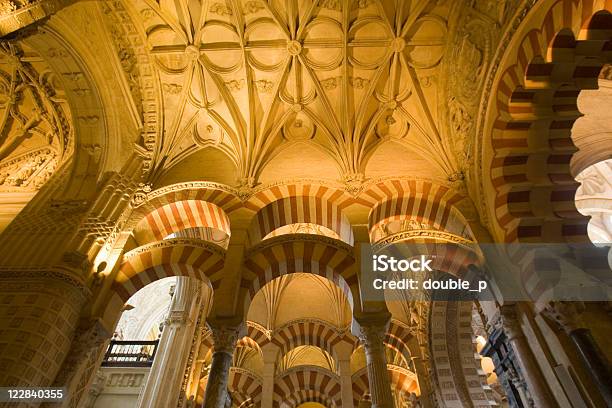 Techo De La Mezquita De Córdoba Catedral Foto de stock y más banco de imágenes de Córdoba - España - Córdoba - España, Arabesco - Estilo, Arte