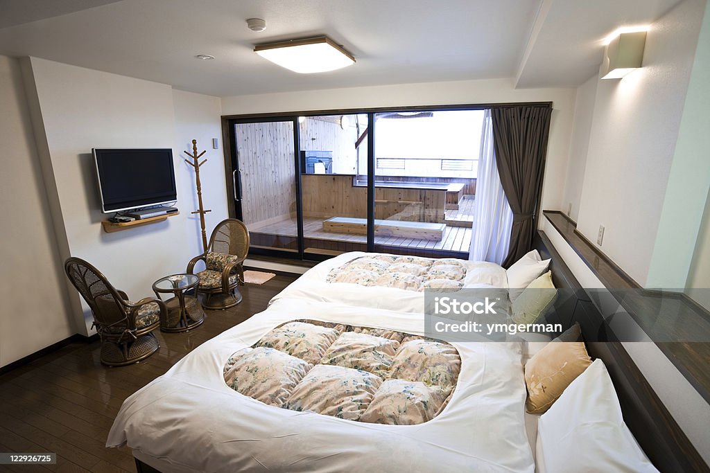 Hotel, com águas termais privativo no Japão - Foto de stock de Cultura Japonesa royalty-free