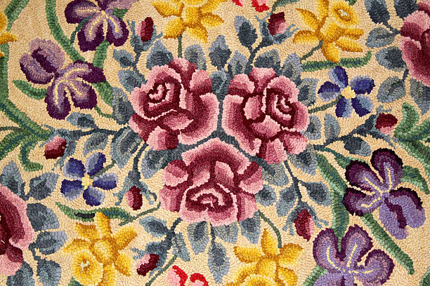hooked ковёр - antique old fashioned daffodil single flower стоковые фото и изображения