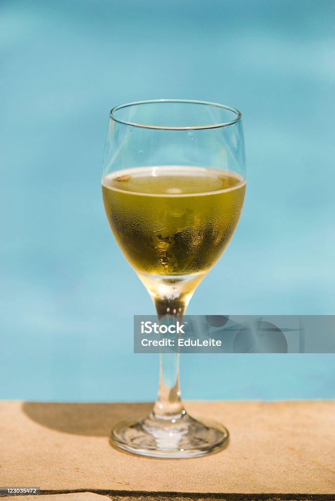 Cerveja na piscina - Royalty-free Acampamento de Férias Foto de stock