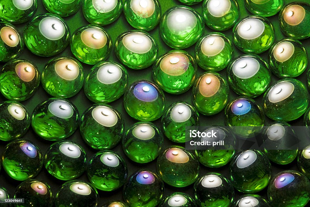 Iridescente perline di vetro - Foto stock royalty-free di Arredamento