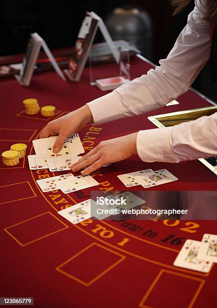 Casino Foto de stock y más banco de imágenes de Desenfocado - Desenfocado, Jugar a juegos de azar, Actividad comercial