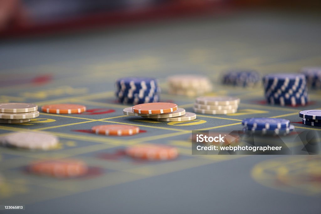 chips de juegos - Foto de stock de Ruleta libre de derechos