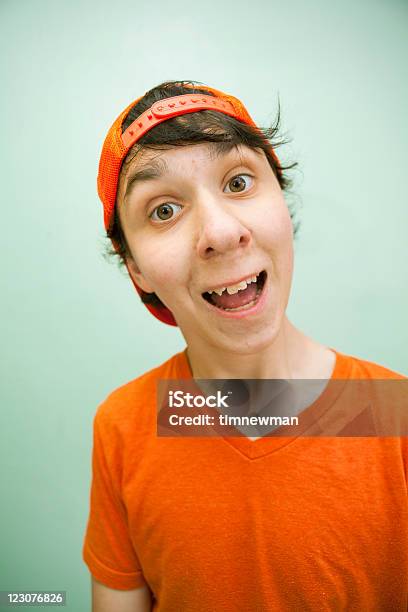 Aufgeregt Teenager Männliche Stockfoto und mehr Bilder von Männer - Männer, Hut, Jugendalter