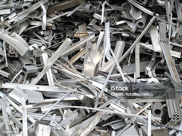 Altmetall Stockfoto und mehr Bilder von Altmetall - Altmetall, Aluminium, Bildhintergrund