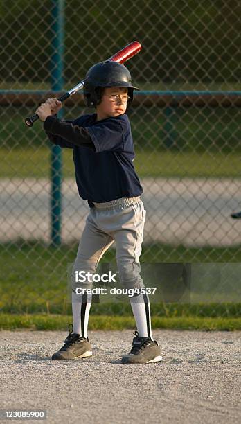 Masa Empanada Capacidad Foto de stock y más banco de imágenes de Actividades y técnicas de relajación - Actividades y técnicas de relajación, Bate, Bate de béisbol