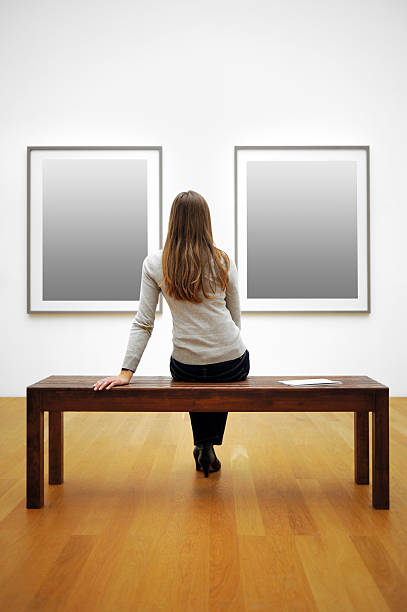 istock woman in a museum (clipping path) 123097652