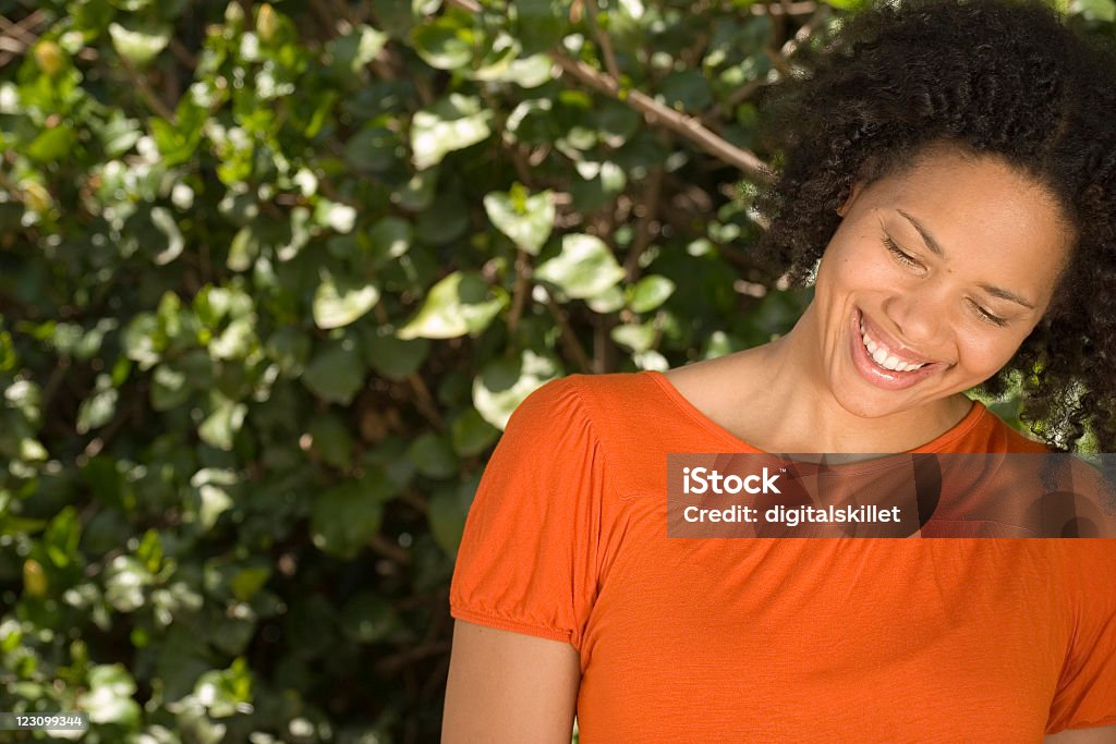 Linda mulher afro-americana - Foto de stock de Adulto royalty-free