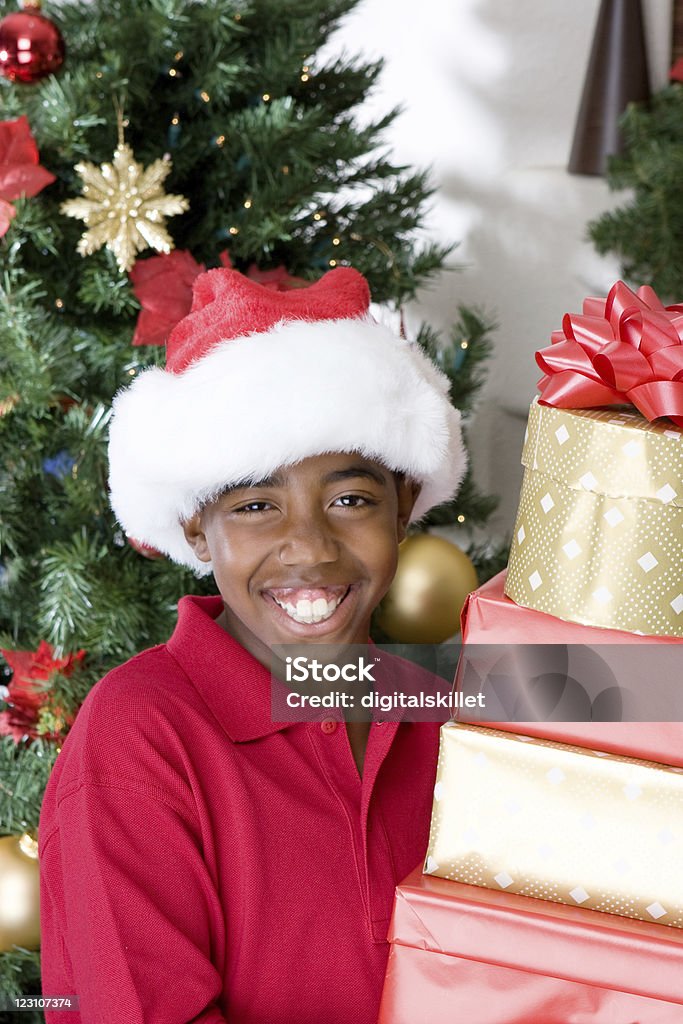 Niño en Navidad - Foto de stock de Adorno de navidad libre de derechos