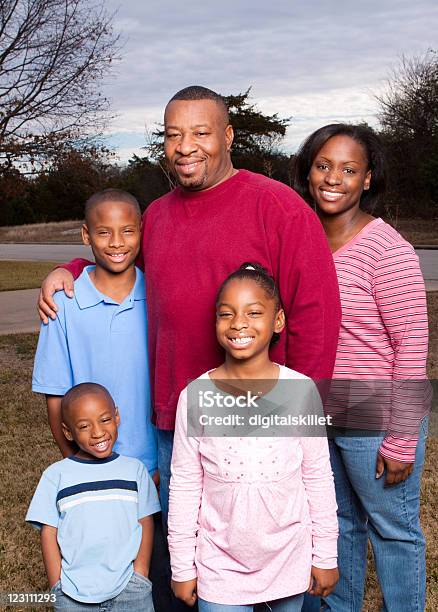 Семья — стоковые фотографии и другие картинки Афроамериканская этническая группа - Афроамериканская этническая группа, Несколько поколений семьи, Семья