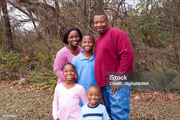 アフリカ系アメリカ人の家族の - アフリカ系アメリカ人のストックフォトや画像を多数ご用意 - アフリカ系アメリカ人, アメリカ中西部, カラー画像