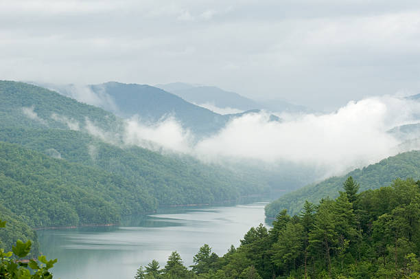 istock Fontana Lake Fog 123169482