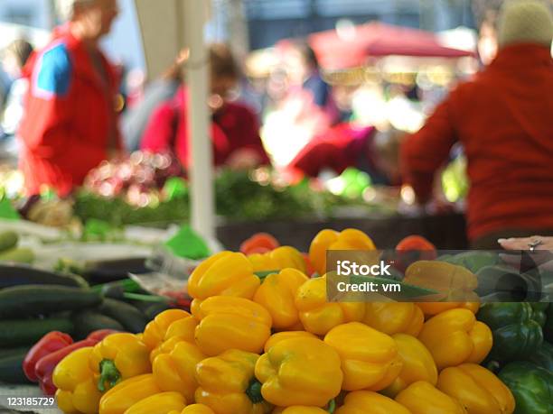 Foto de Farmers Market e mais fotos de stock de Abundância - Abundância, Adulto, Amarelo