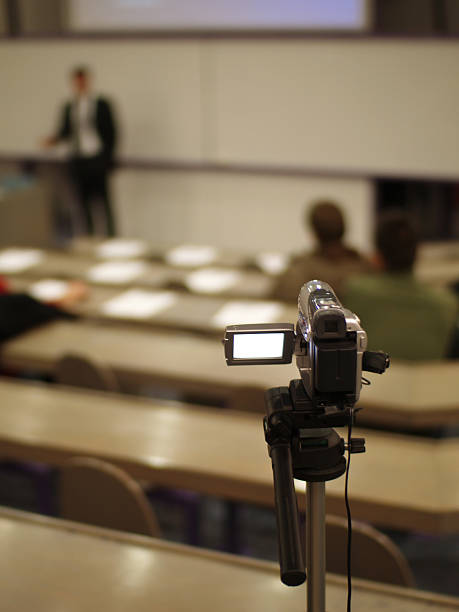 seminário - presentation education event projection equipment focus on foreground - fotografias e filmes do acervo