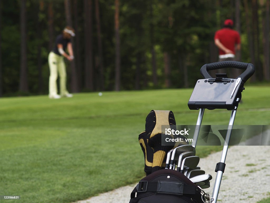 Frau spielt golf - Lizenzfrei Erwachsene Person Stock-Foto