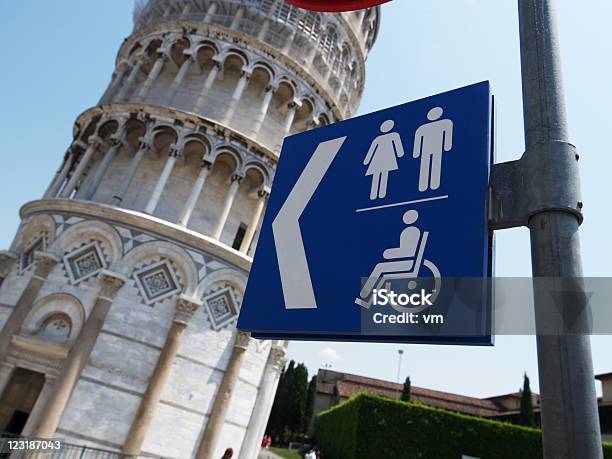 Torre Di Pisa - Fotografie stock e altre immagini di Accesso per disabili - Accesso per disabili, Antico - Condizione, Appoggiarsi