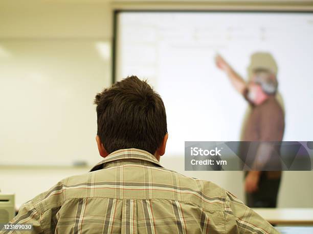 Foto de Seminário e mais fotos de stock de 60 Anos - 60 Anos, Apontar - Sinal Manual, Aprender