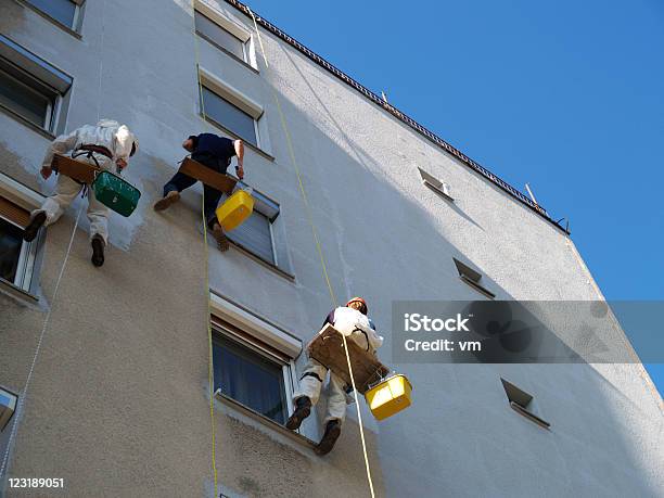 Photo libre de droit de De Peinture banque d'images et plus d'images libres de droit de Façade - Façade, Peindre, Bâtiment vu de l'extérieur