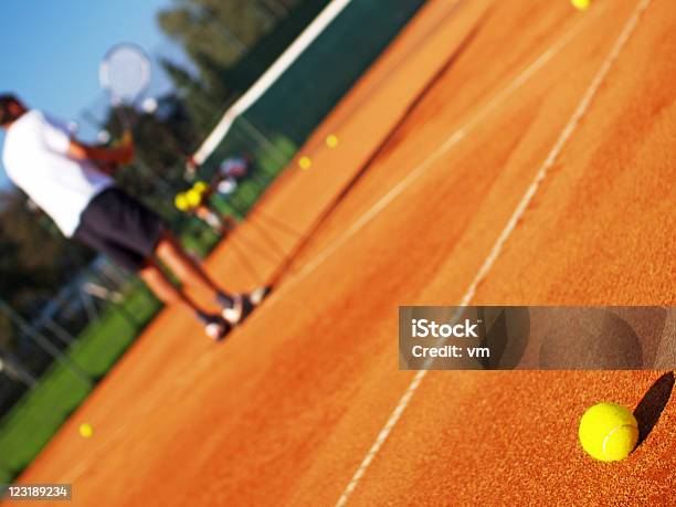 Tenis Praktyki - zdjęcia stockowe i więcej obrazów Aranżować - Aranżować, Dorosły, Forhend