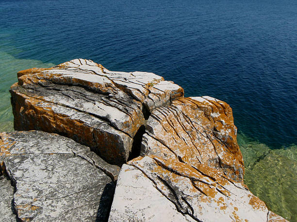 istock Rock Formation at Flower Pot island, Bruce Peninsula 123199435