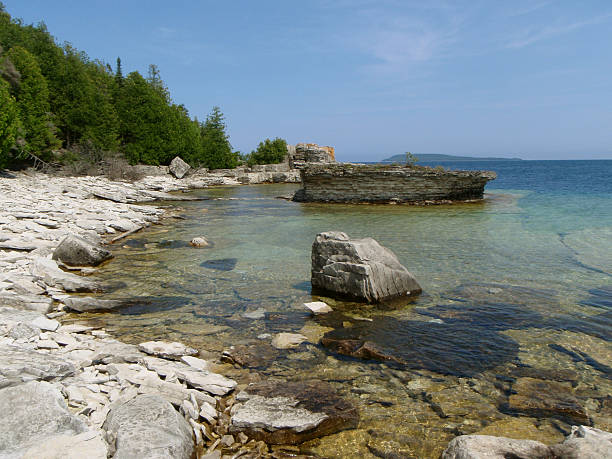 istock Rocky Beach at Flower Pot Island, Bruce Peninsula 123199488