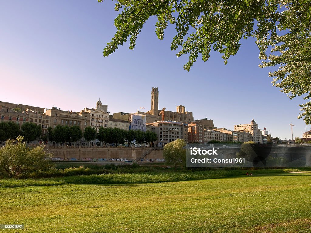 Lleida la ciudad - Foto de stock de Lérida libre de derechos